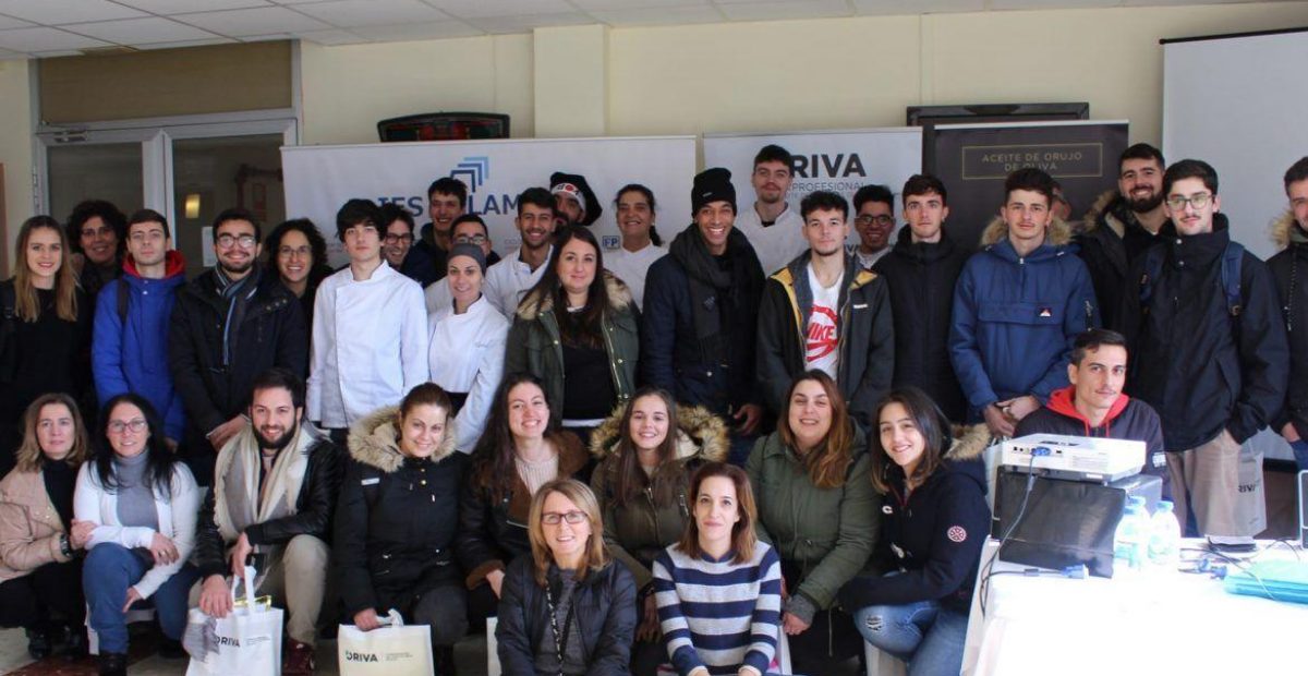 Alumnos-IES-Vilamarin-de-Ourense-en-masterclass-de-ORIVA-1170x620