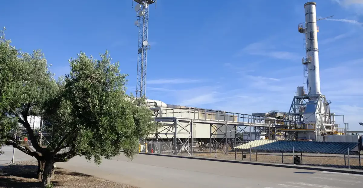 Infraestructura industrial para la producción de aceite de orujo de oliva, motor de empleo y sostenibilidad en el medio rural.